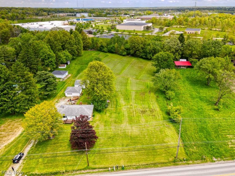 425 Bath Road, Cuyahoga Falls, OH - Photo 6