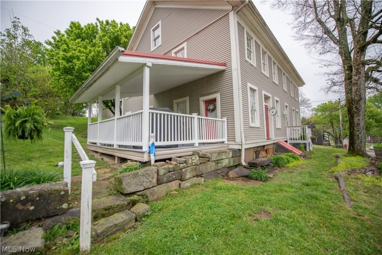 211 Main Street, Deersville, OH - Photo 2