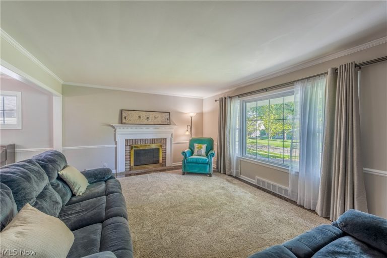 22532 Byron Road, Shaker Heights, OH - Photo 5