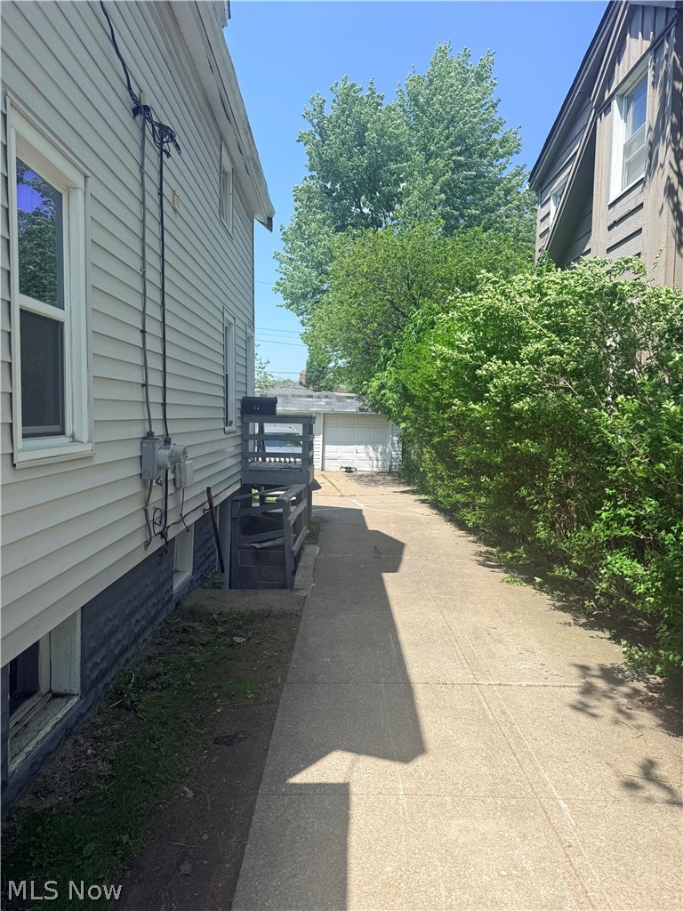 12809 Mccracken Road #1, Garfield Heights, OH - Photo 3