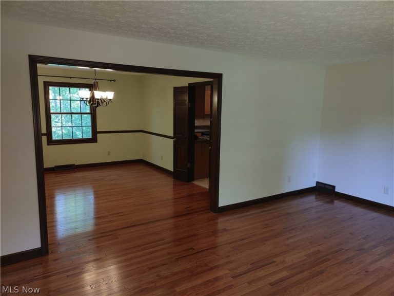 9364 Sunrise Court, Mentor, OH - Photo 4