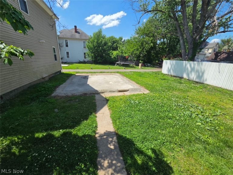 1803 Spring Street, Parkersburg, WV - Photo 3
