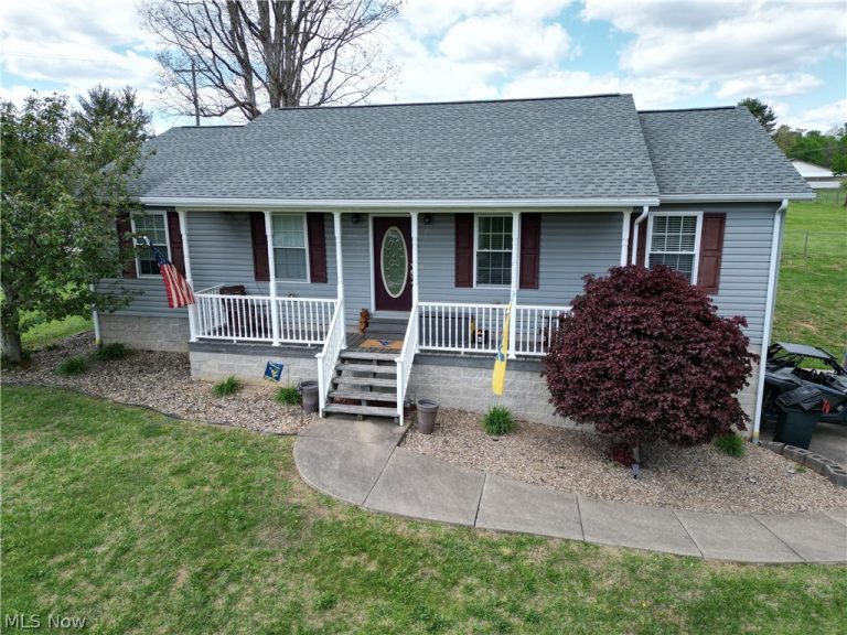 33 Balderson Drive, Washington, WV, 26181