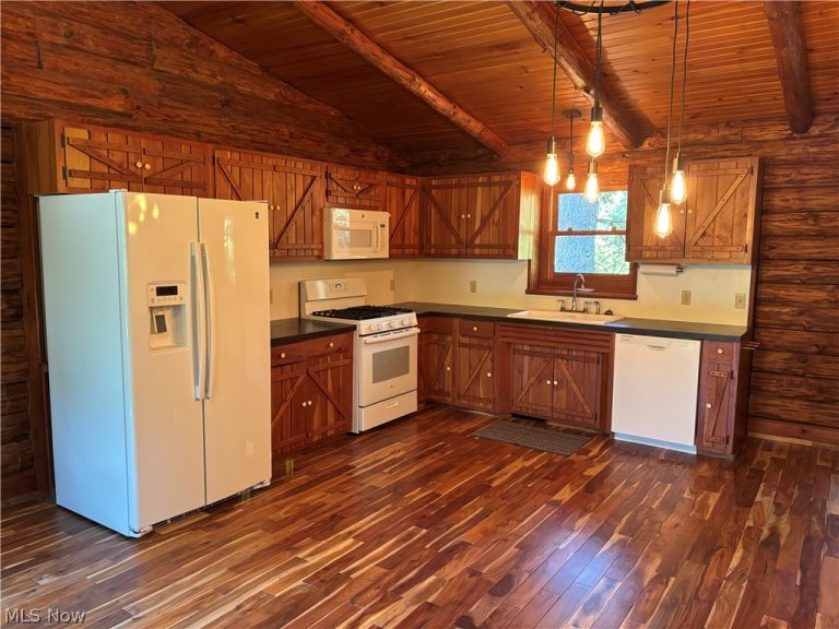 3242 Schneiders Crossing Road #D, Dover, OH - Photo 5