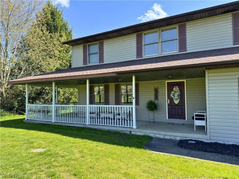 3906 Webb Road, Ravenna, OH - Photo 3