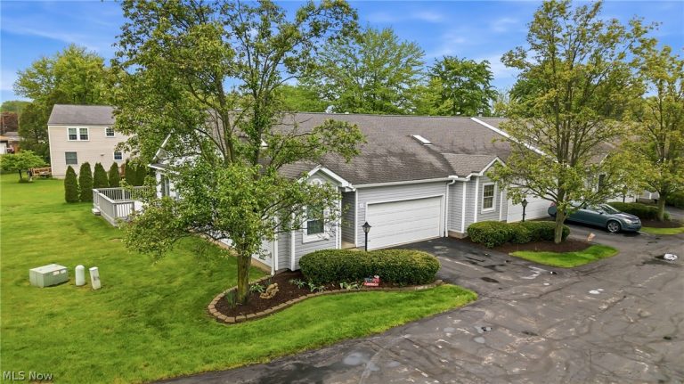 111 Greenfield Oval, Warren, OH - Photo 4