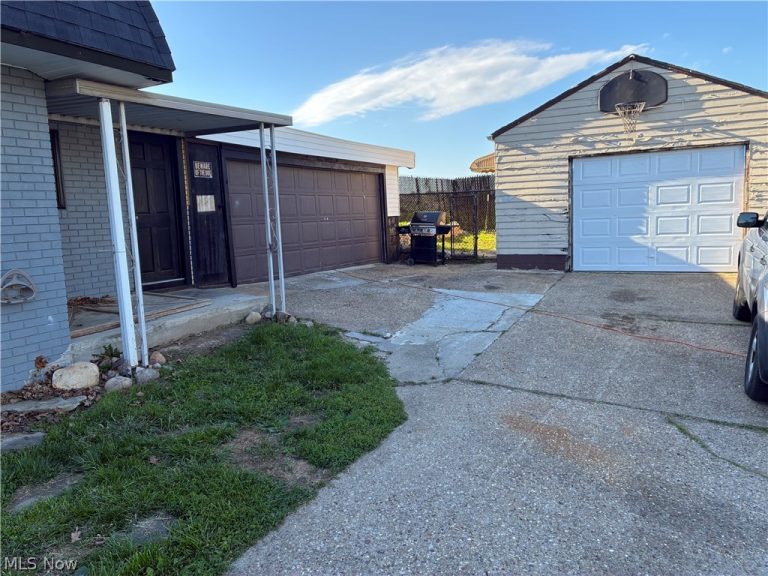 610 Orrville Street, Massillon, OH - Photo 4