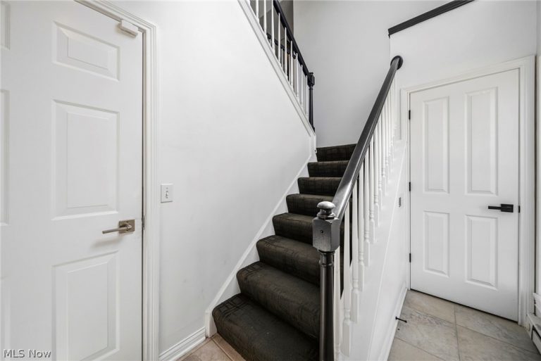 351 Legend Court #C, Highland Heights, OH - Photo 4