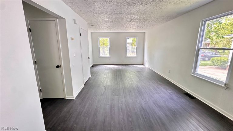 571 115th Street, Cleveland, OH - Photo 8