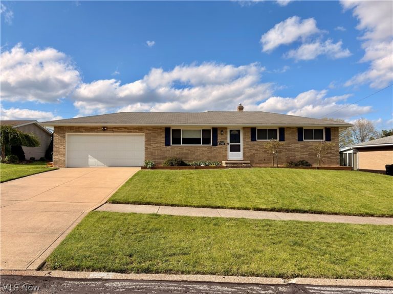 1700 Winchester Drive, Parma, OH, 44134
