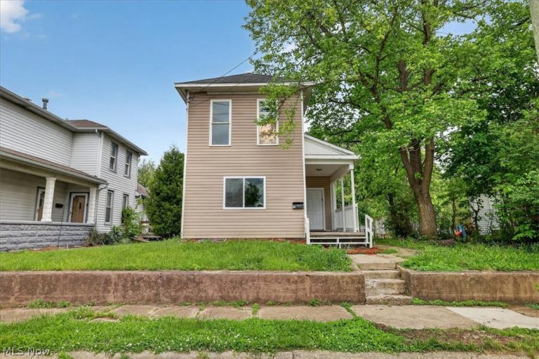 84 Curtis Avenue, Newark, OH - Photo 2