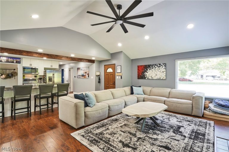 3418 Montrose Avenue, Akron, OH - Photo 4