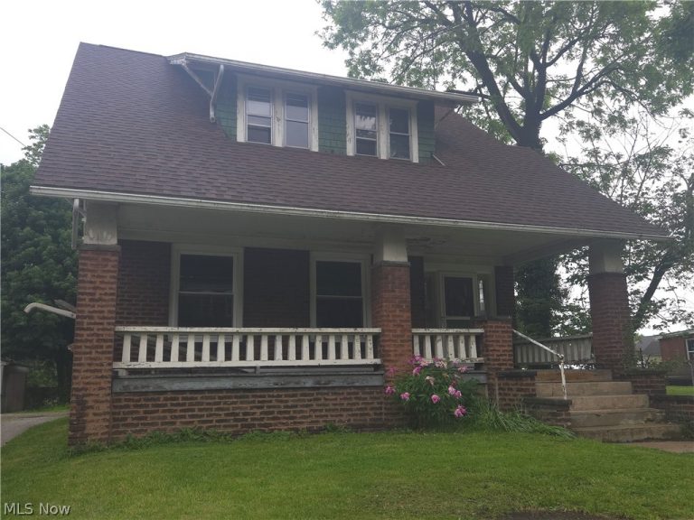 105 Ely Street, Alliance, OH - Photo 2
