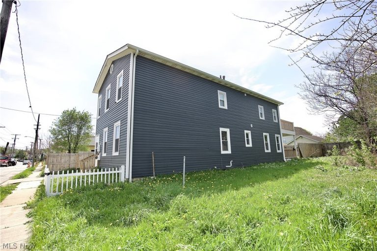 3404 49th Street, Cleveland, OH - Photo 3