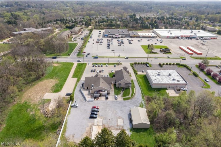 498 South Avenue #A, Tallmadge, OH - Photo 8