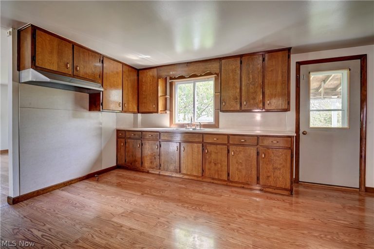 7201 State Route 534, West Farmington, OH - Photo 6