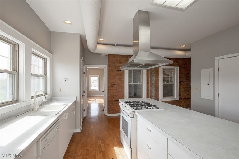 1401 75th Street #G, Cleveland, OH - Photo 6