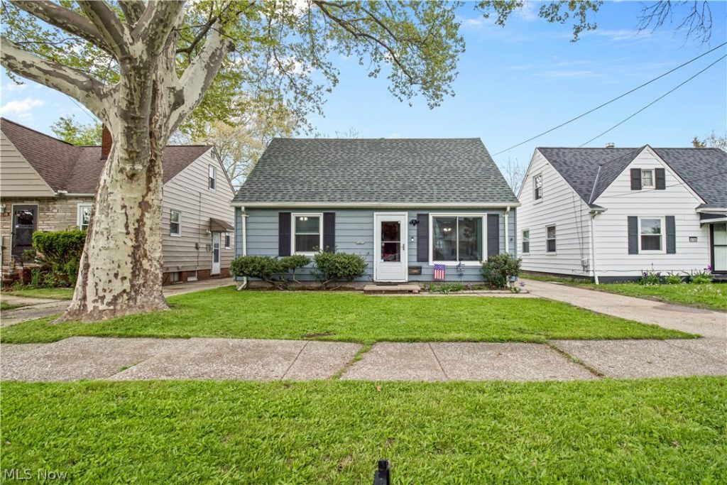 3706 Archmere Avenue, Cleveland, OH