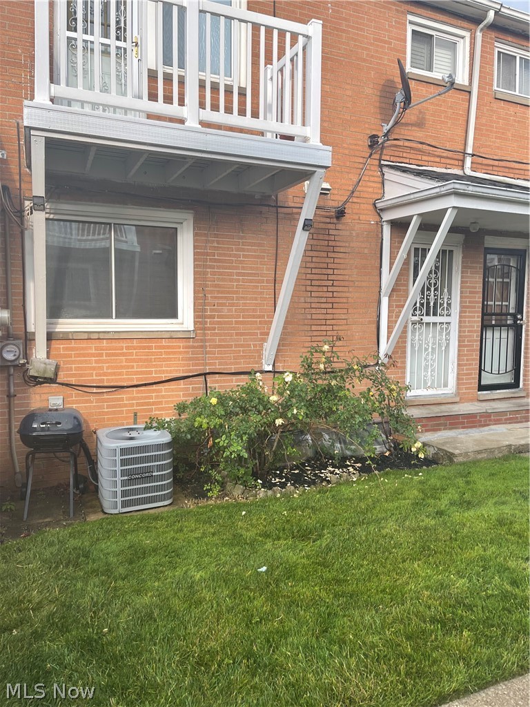 4726 Walford Road #C4, Warrensville Heights, OH - Photo 2