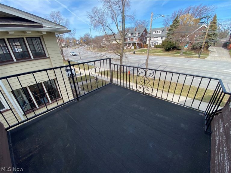 9327 Clifton Boulevard, Cleveland, OH - Photo 4