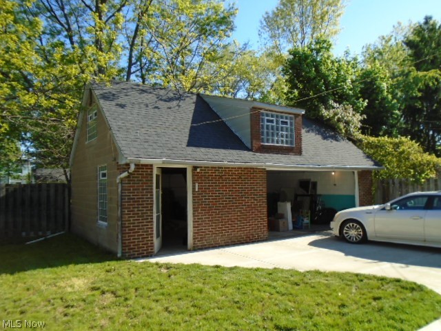 18909 Pawnee Avenue, Cleveland, OH - Photo 6