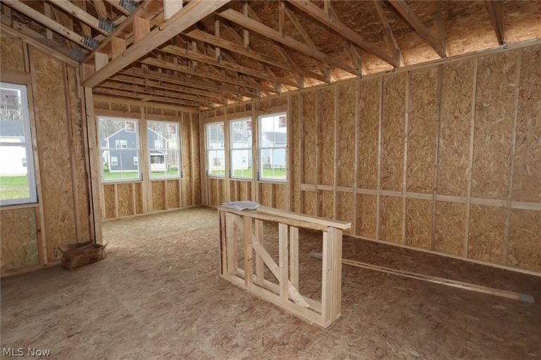 2426 Merriment Drive, Amherst, OH - Photo 8