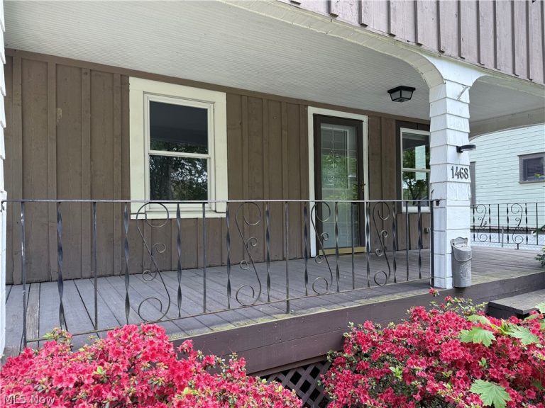 1468 Riverside Drive, Akron, OH - Photo 2
