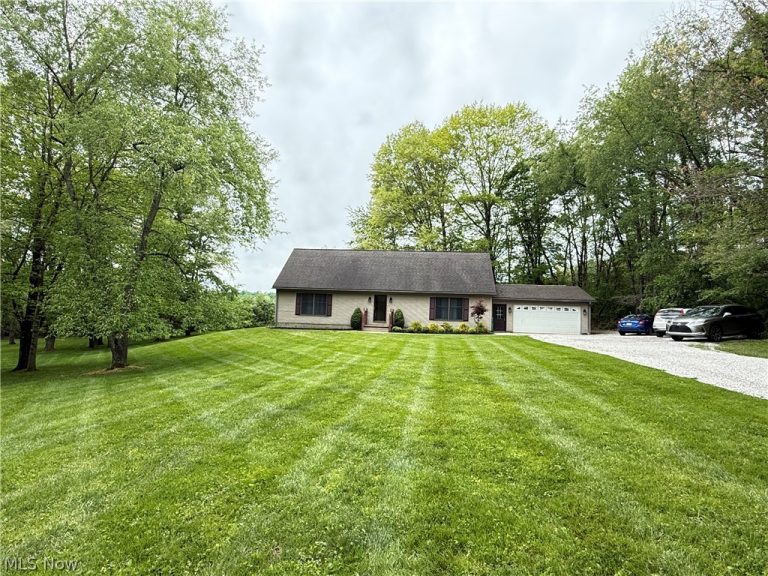 7938 Interlaken Drive, Millersburg, OH - Photo 4