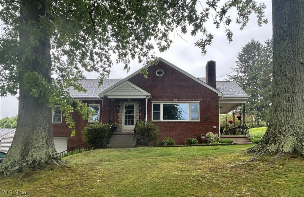 105 Rand Avenue, St Clairsville, OH