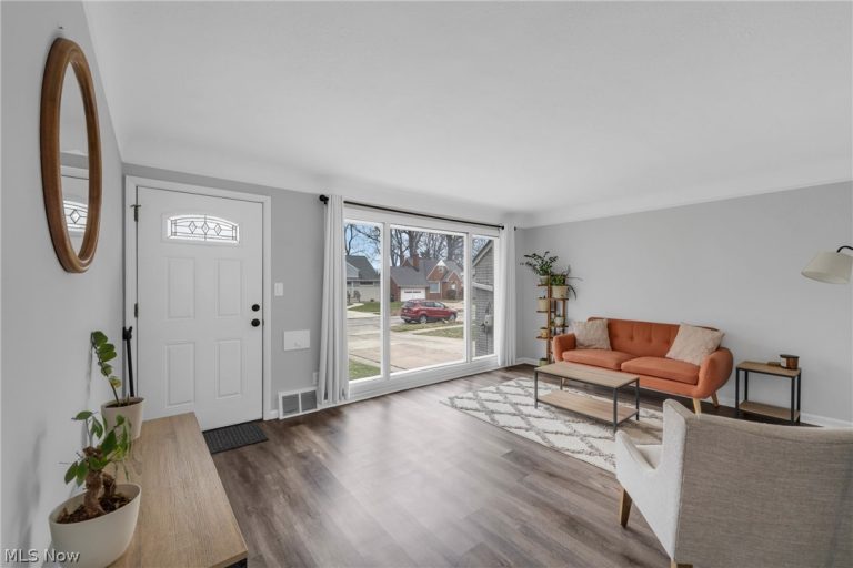 311 262nd Street, Euclid, OH - Photo 6