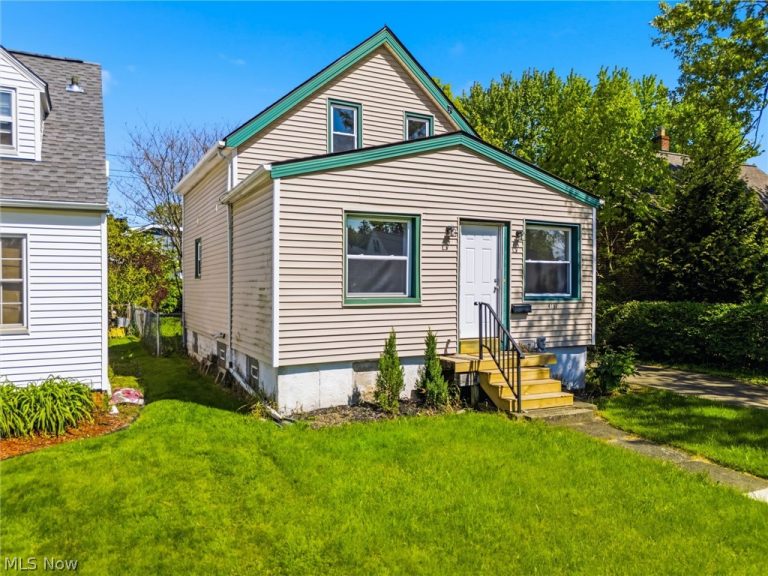4131 210th Street, Fairview Park, OH - Photo 3