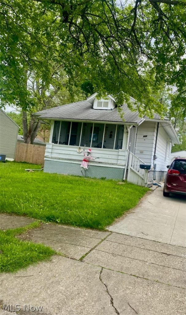 845 Iredell Street, Akron, OH