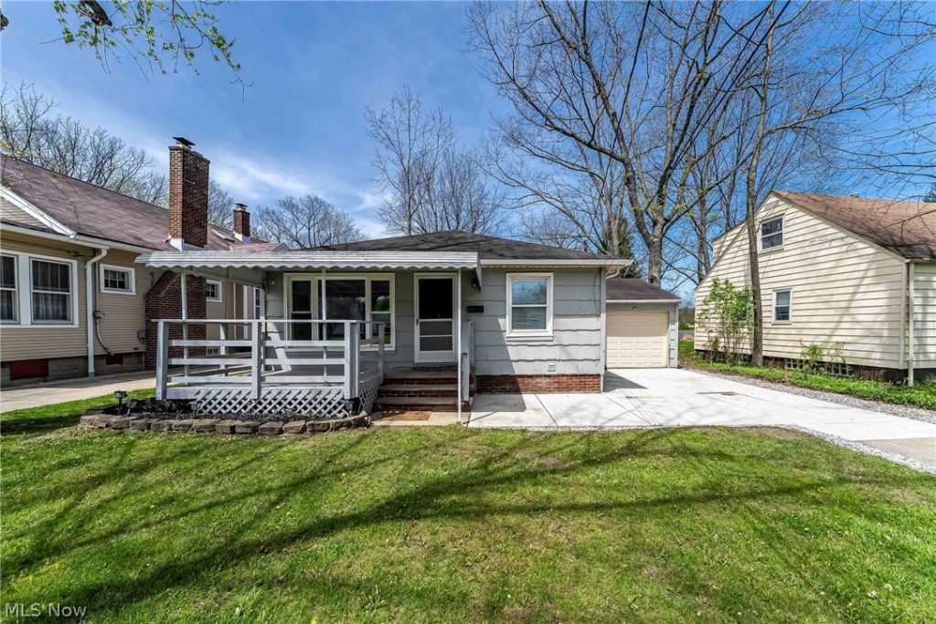 575 Glendale Street, Bedford, OH