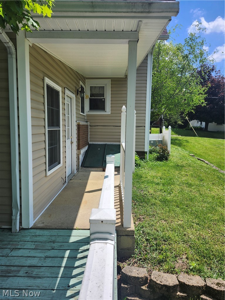 674 Monroe Street, Millersburg, OH - Photo 3