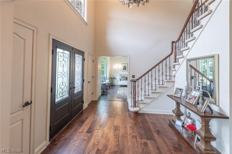 74 Oak Tree, Canfield, OH - Photo 8