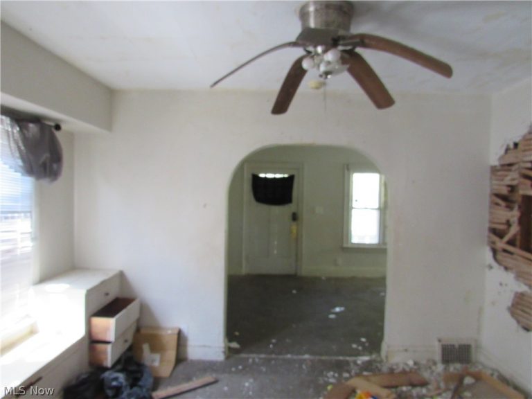 3557 139th Street, Cleveland, OH - Photo 5