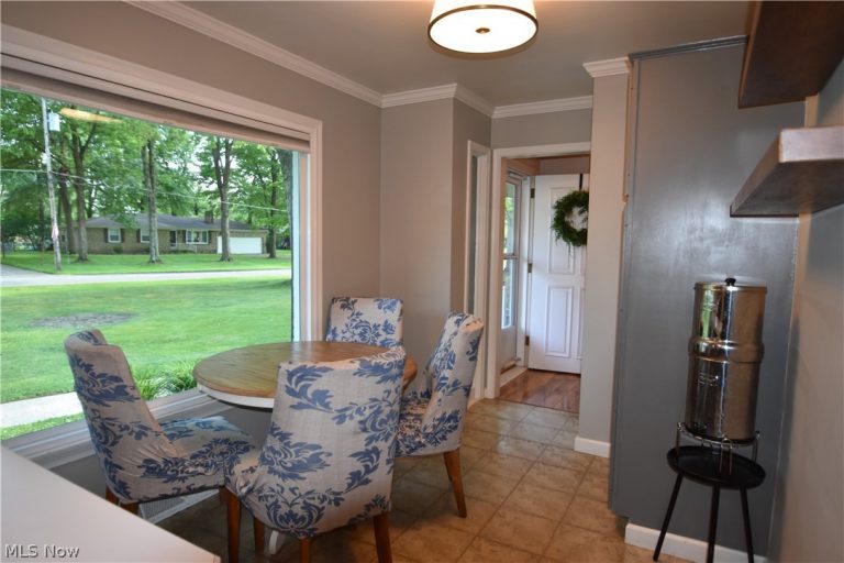 40 Gillian Lane, Boardman, OH - Photo 5