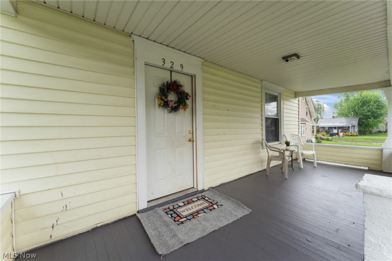 329 Girard Avenue, Canton, OH - Photo 8