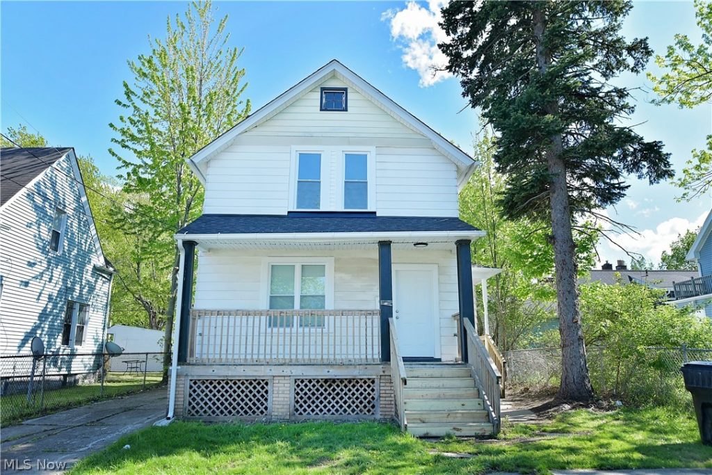 9705 Macon Avenue, Cleveland, OH