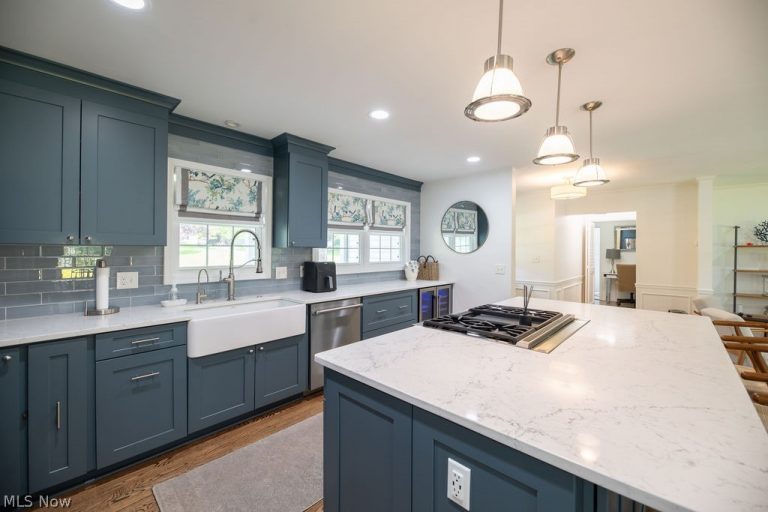 537 Coy Lane, Chagrin Falls, OH - Photo 4