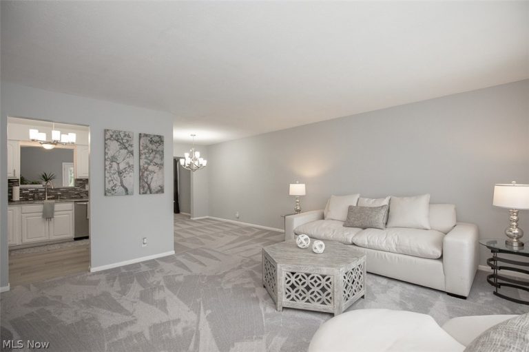 361 Skyview Road, Cleveland, OH - Photo 4