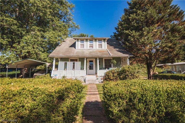 425 Hill Street, Parkersburg, WV, 26104