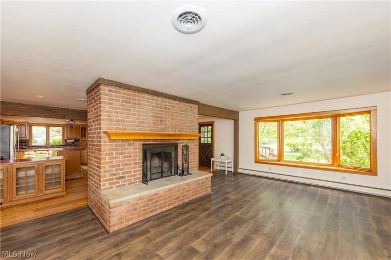 7969 Dines Road, Russell, OH - Photo 5
