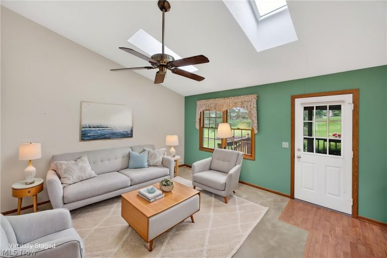 1338 Sharonbrook Drive, Twinsburg, OH - Photo 4