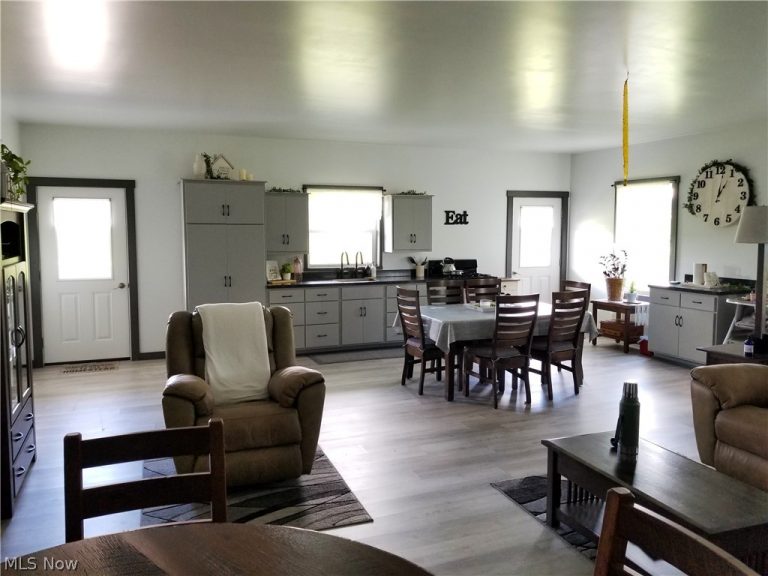 13490 Cunningham Road, Apple Creek, OH - Photo 3
