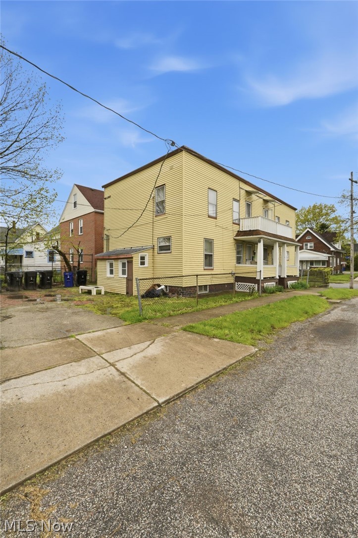 689 Midland Avenue, Cleveland, OH - Photo 5