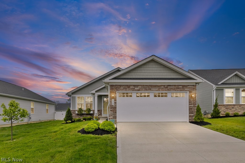 998 Sunrise Way, Akron, OH