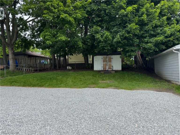 2113 11th Street, Akron, OH - Photo 6