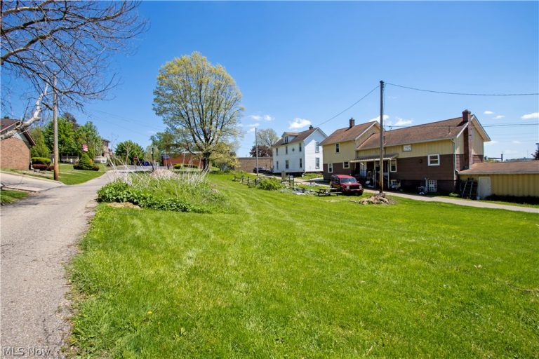 Beall Avenue, Wooster, OH - Photo 2