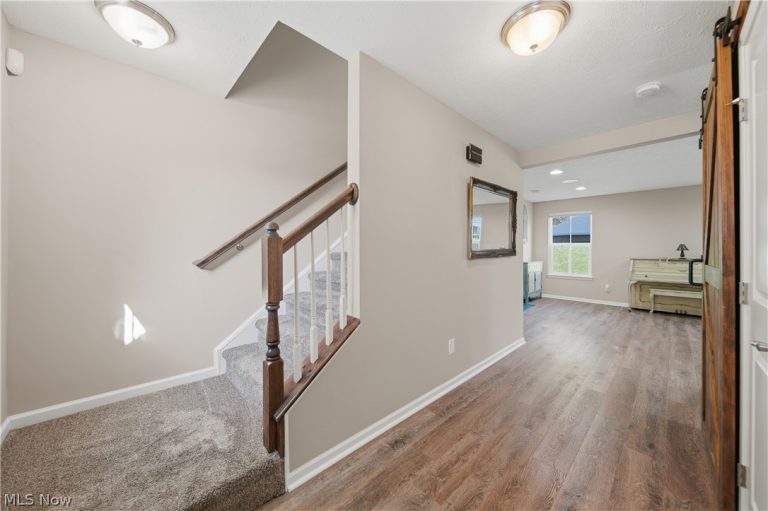 7185 Gauntlet Street, Massillon, OH - Photo 5